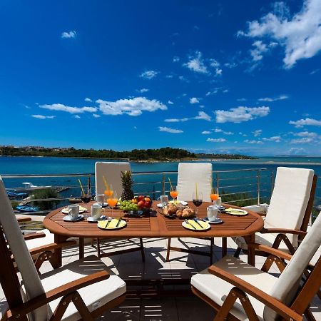 Modern Villa In Nin With Terrace Bagian luar foto